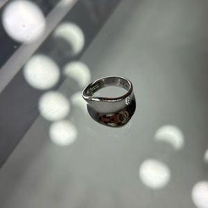 Solid Sterling Silver 925 Beautiful Concave Band Ring - Sz 7? Estate sale